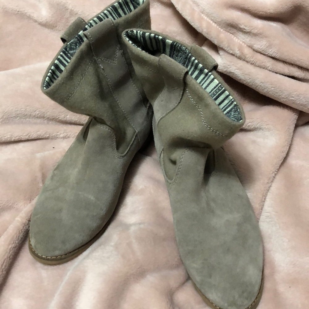 Toms Booties